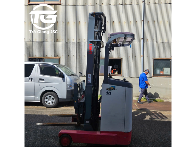 NICHIYU ELECTRIC REACH TRUCK 1 TON